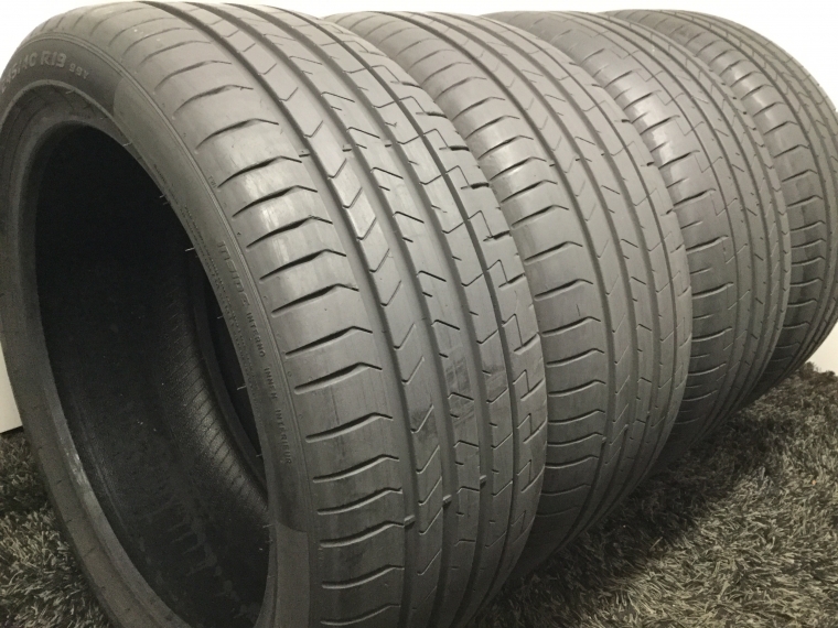 PIRELLI P Zero - Rīgas Riepu Centrs