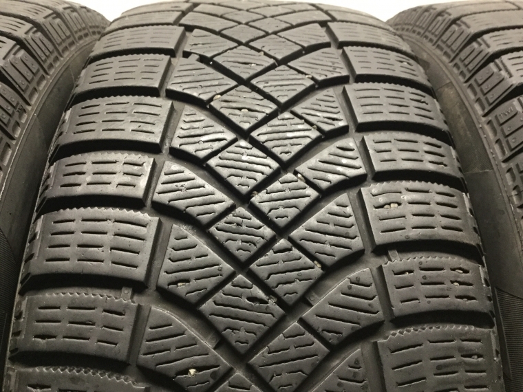 PIRELLI ICE ZERO FR - Rīgas Riepu Centrs