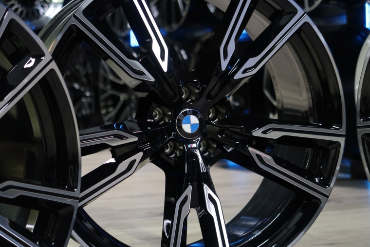 BMW 6856025 - Rīgas Riepu Centrs