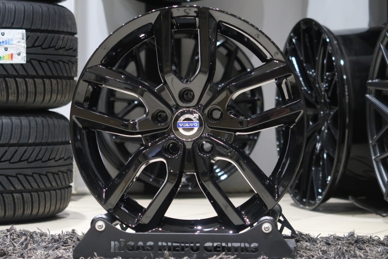 b5883 - Rīgas Riepu Centrs