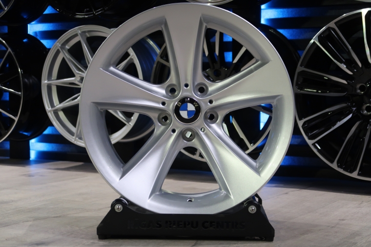 BK086 - Rīgas Riepu Centrs