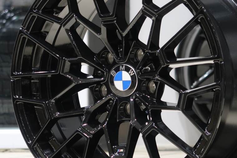 i0384 - Rīgas Riepu Centrs