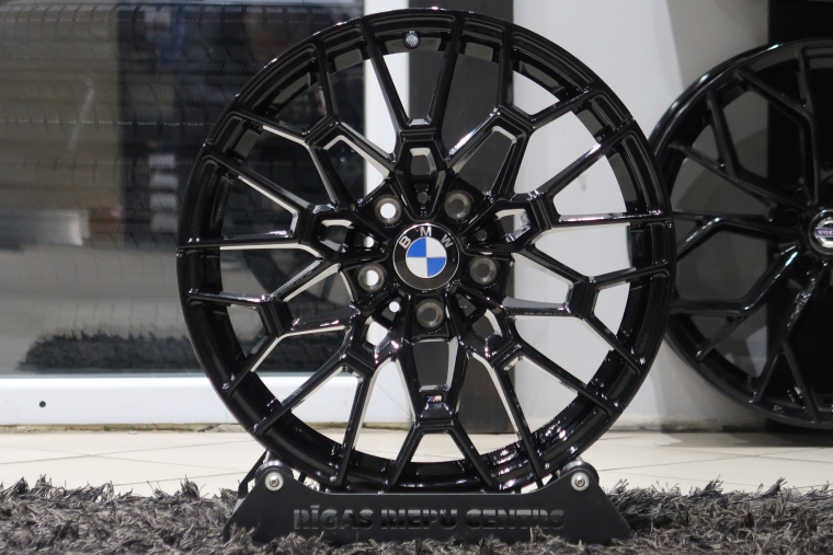 i0384 - Rīgas Riepu Centrs